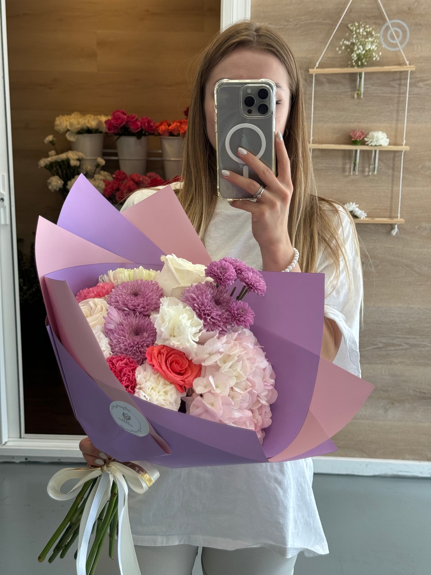 HYDRANGEA, ROSES, WHITE AND PINK, FLOWERS, BOUQUET