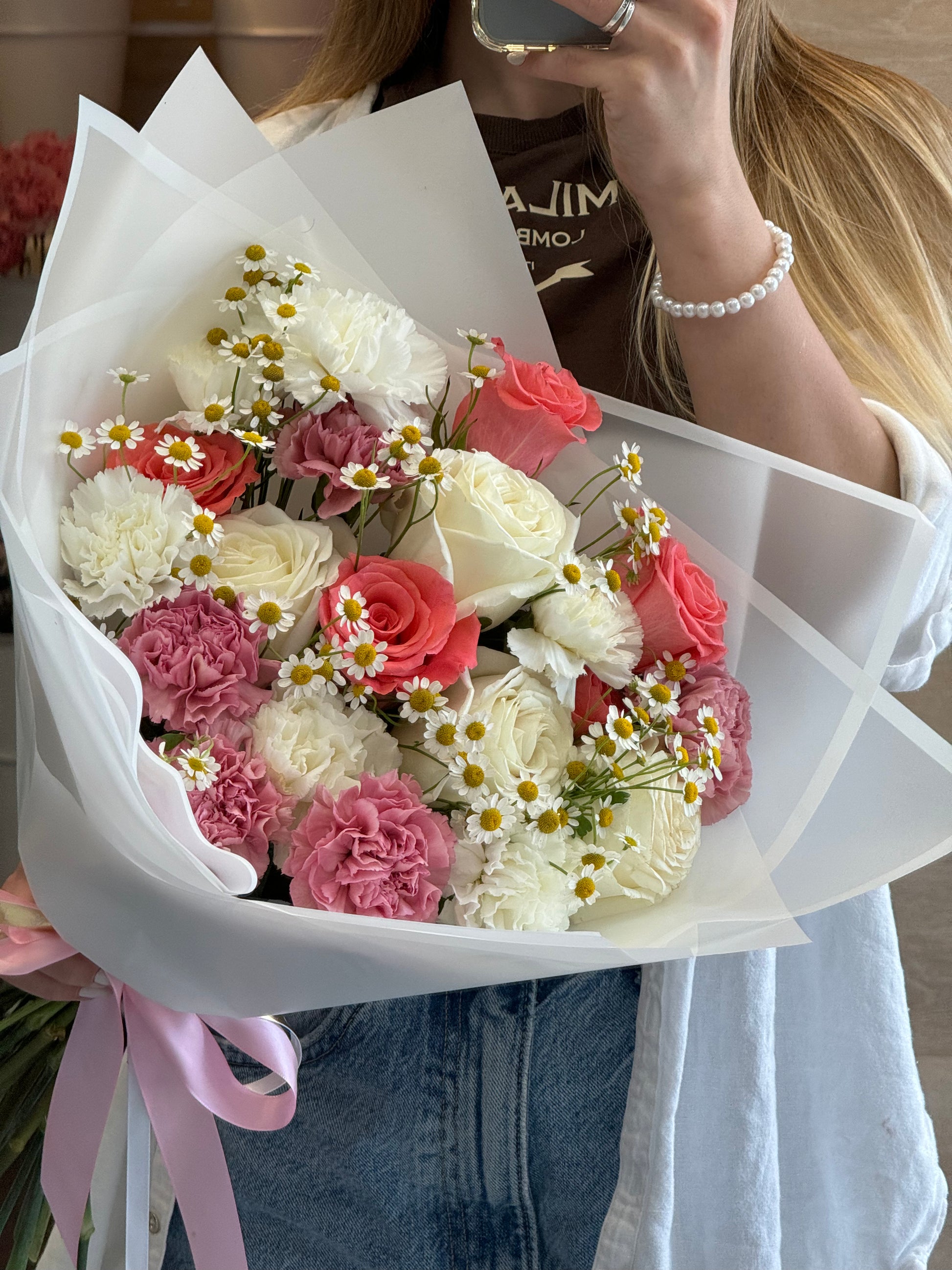 ROSES, WHITE ROSES, PINK ROSES, CARNATIONS, BOUQUET