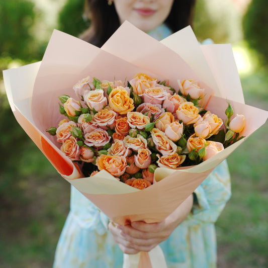 Colorful Medley: The Charm of Mixed Spray Roses - GOOL: FLOWER SHOP
