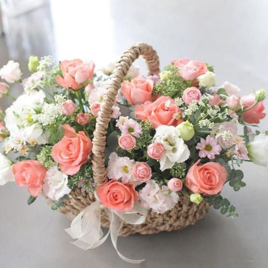 Garden Treasures: Blooms in a Basket - GOOL: FLOWER SHOP