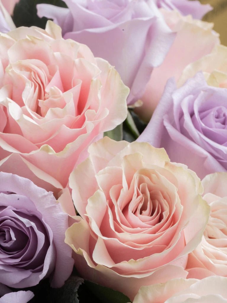 Mauve and Blush: Roses Vase - GOOL: FLOWER SHOP