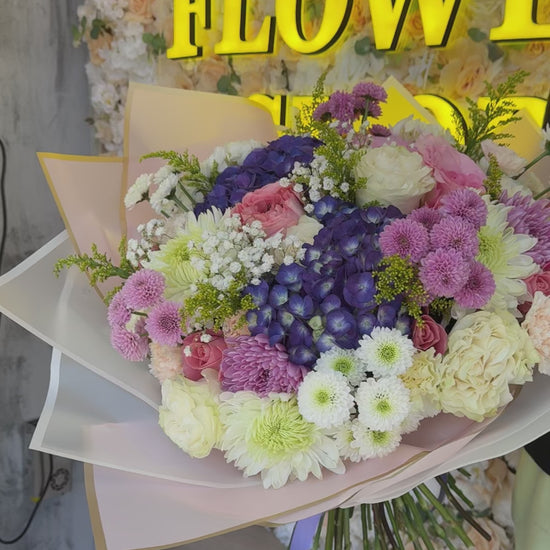 ROSES, HYDRANGEA, POMS, BIG BOUQUET, FLOWERS